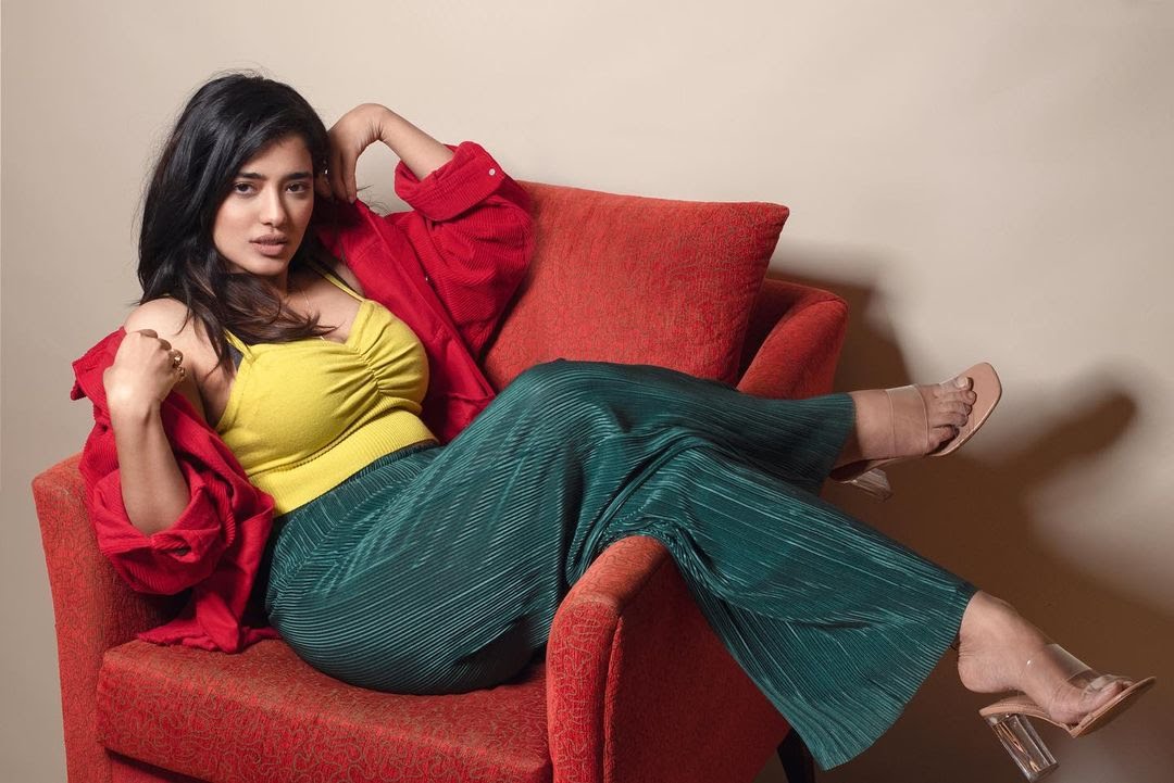 Ketika Sharma Sizzling Pics.