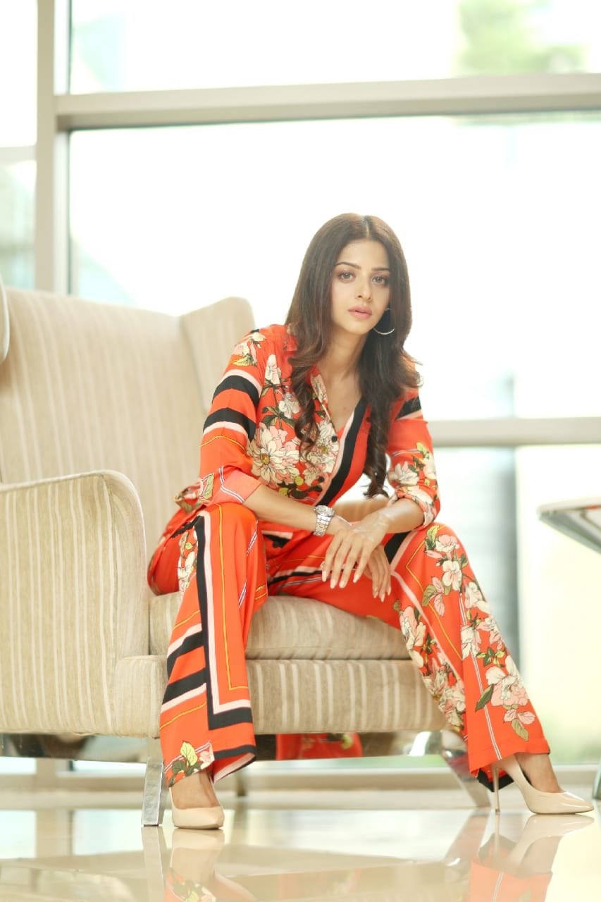 Vedhika Impressive Stills. 