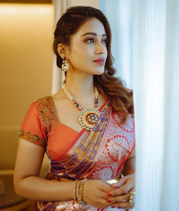 Nivetha Pethuraj Marvelous Stills.