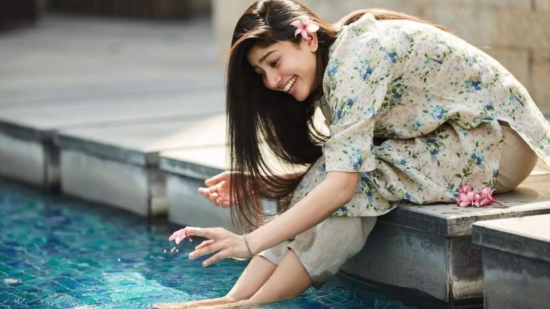 Sai Pallavi Cute Stills.