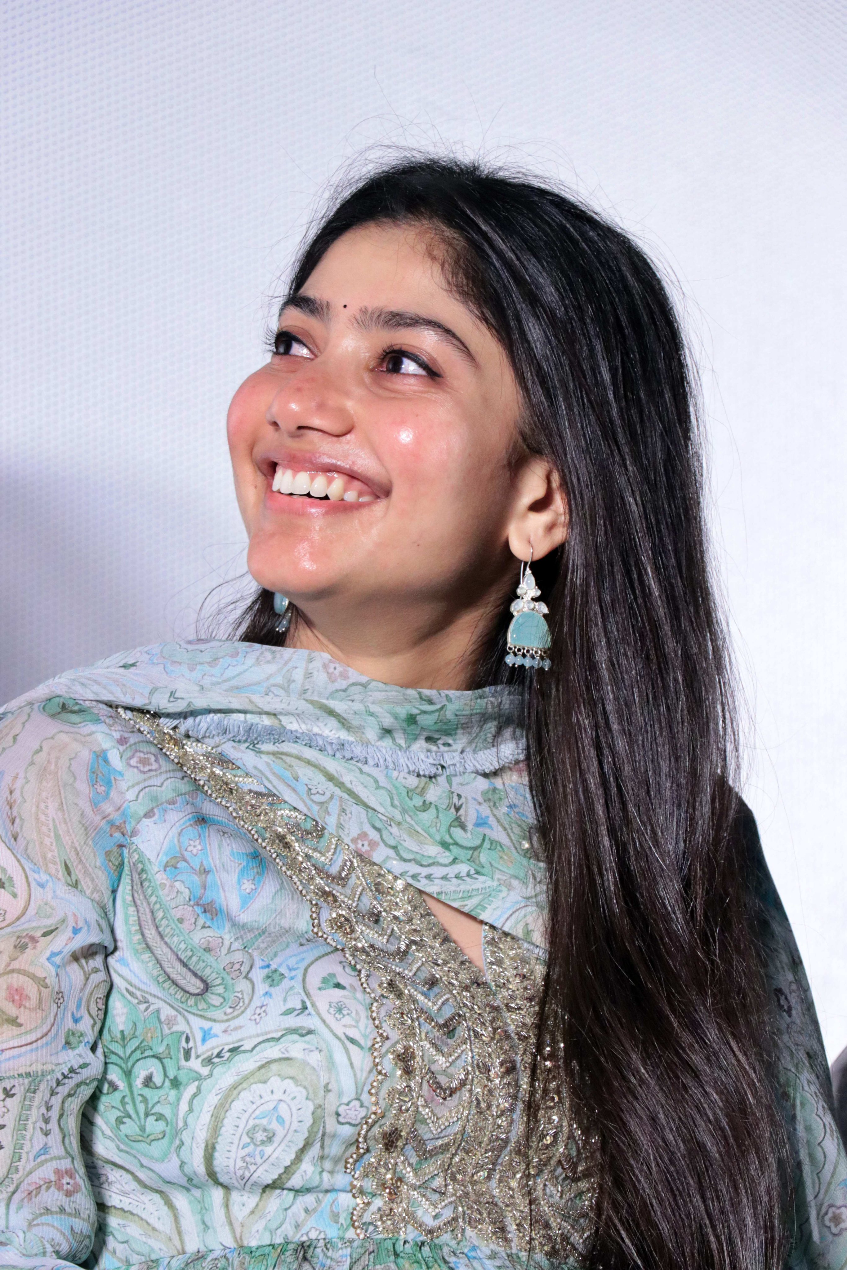 Sai Pallavi Cute Stills.
