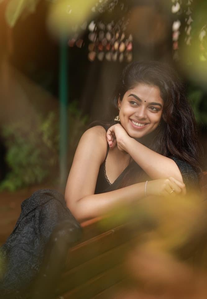 Siddhi Idnani Fresh Images.