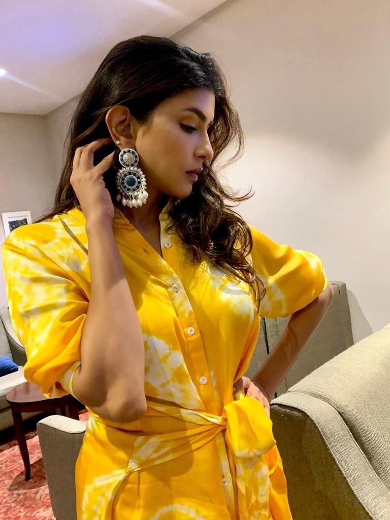 Lakshmi Manchu Stunning Pics.