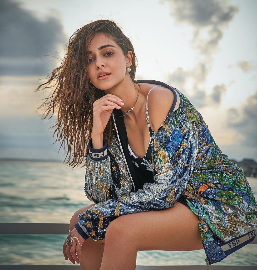 Ananya Pandey Gorgeous Pics.