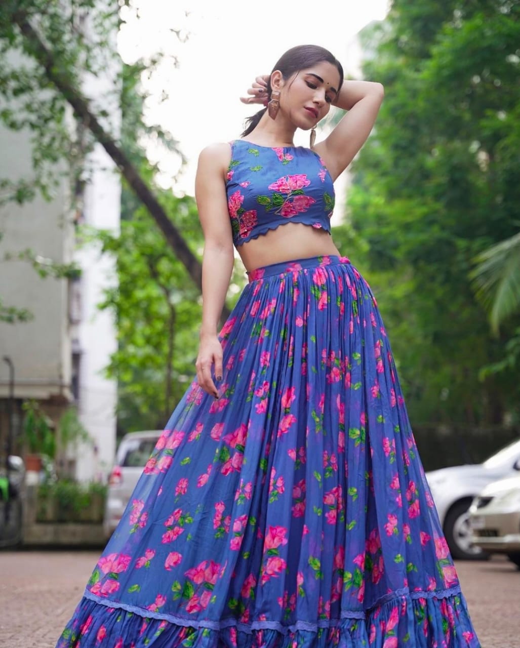 Ruhani Sharma Dazzling Pics.