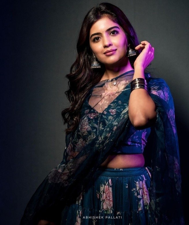 Amritha Aiyer Lovely Pics.
