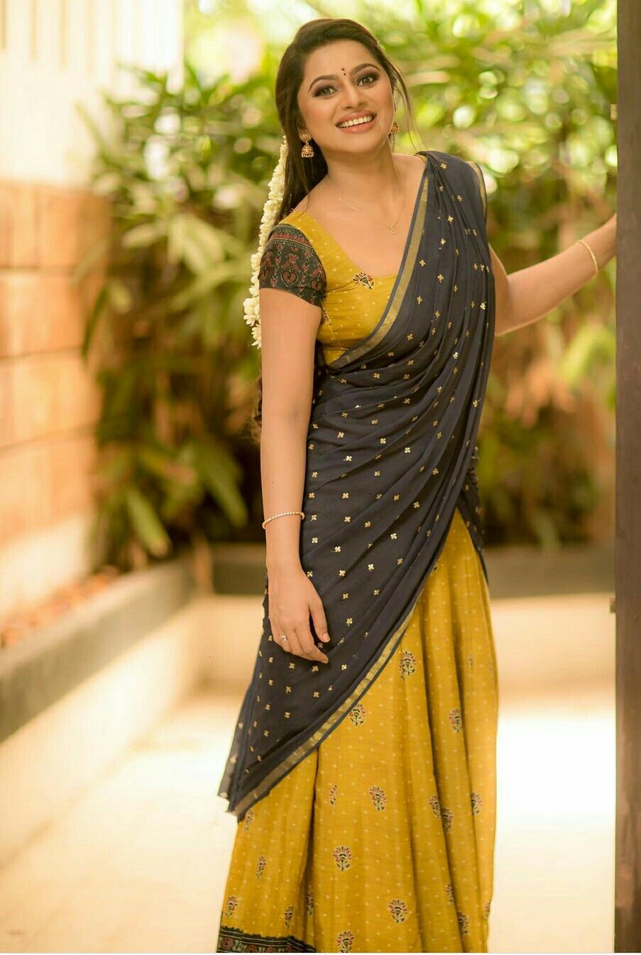 Delna Davis New Images.