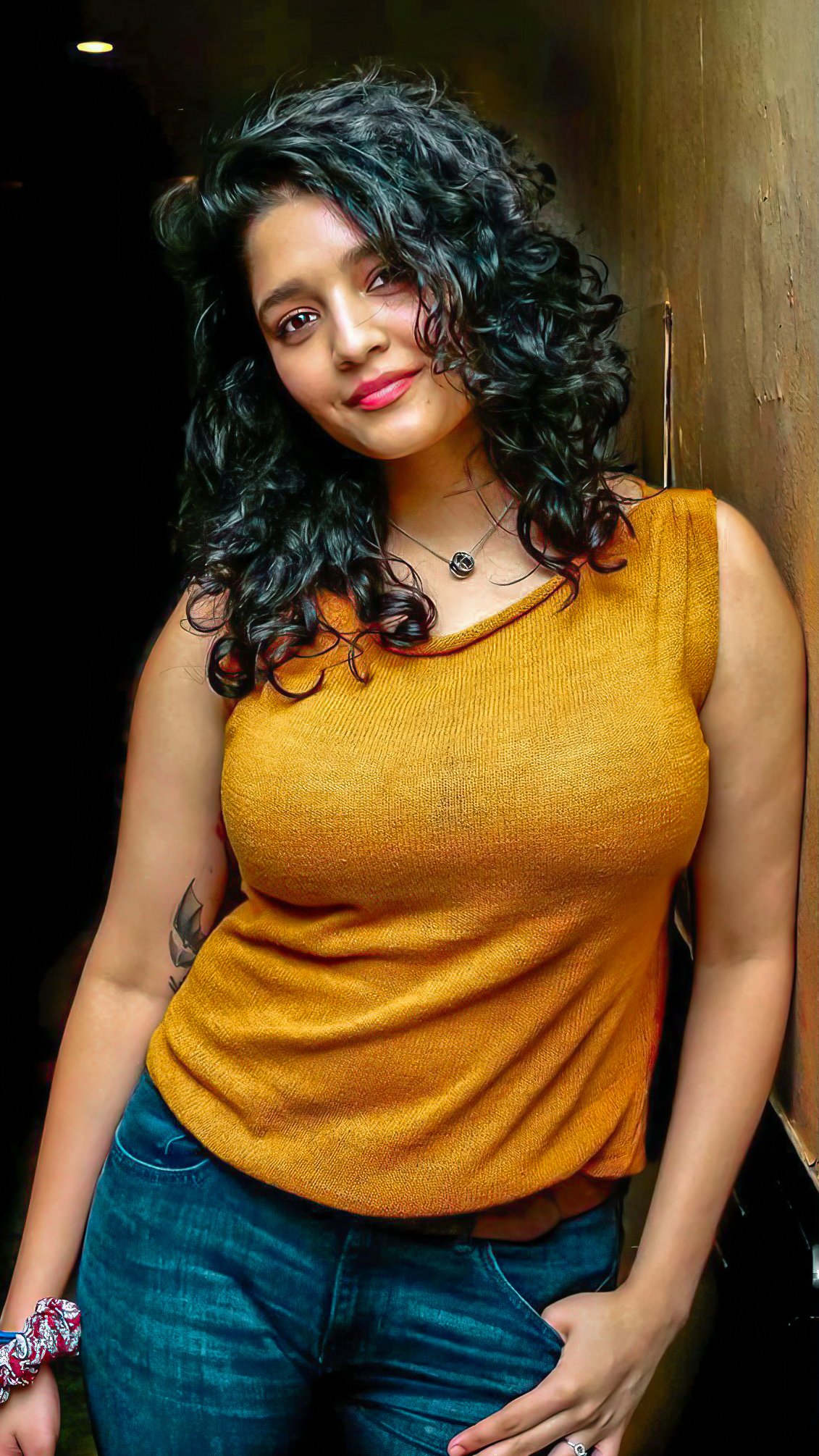 Actress Ritika Singh latest stills.