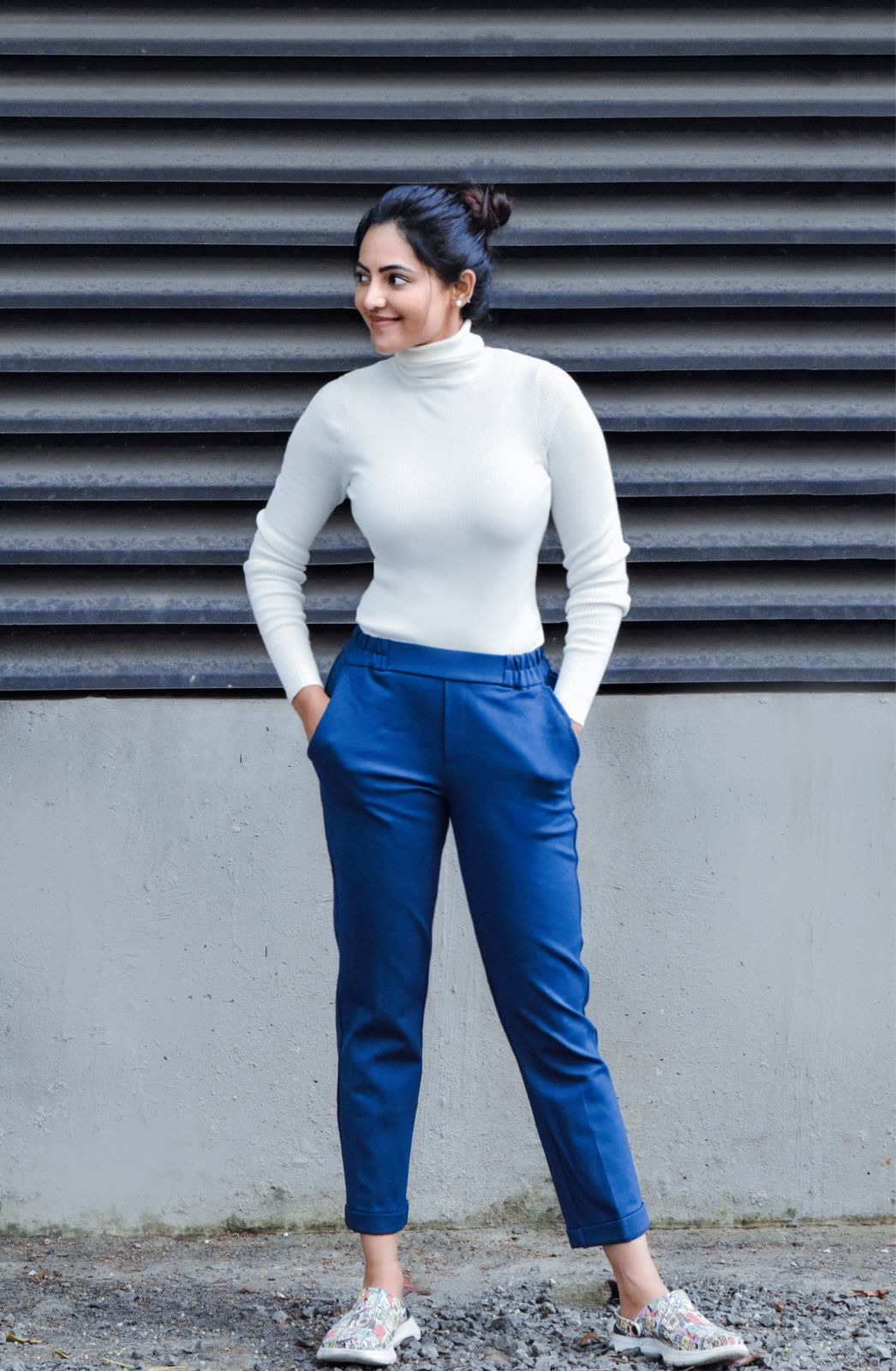 Athulya Ravi Dazzling Stills.