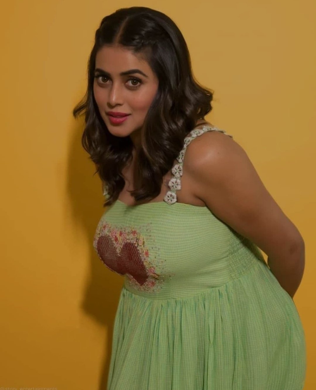 Poorna Beautiful Images.