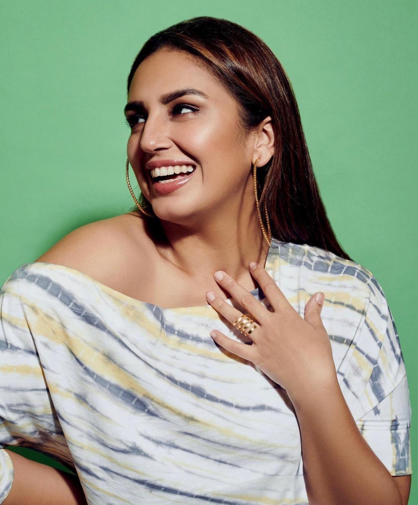 Lovely Huma Qureshi Pics.