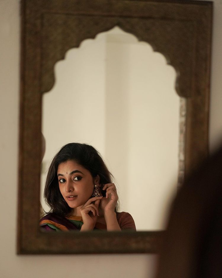 Amala Paul Beautiful Images.