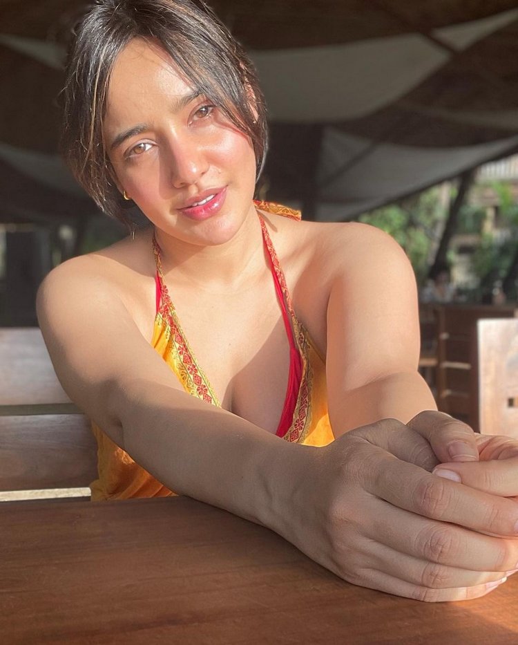 Neha Sharma Recent Photos