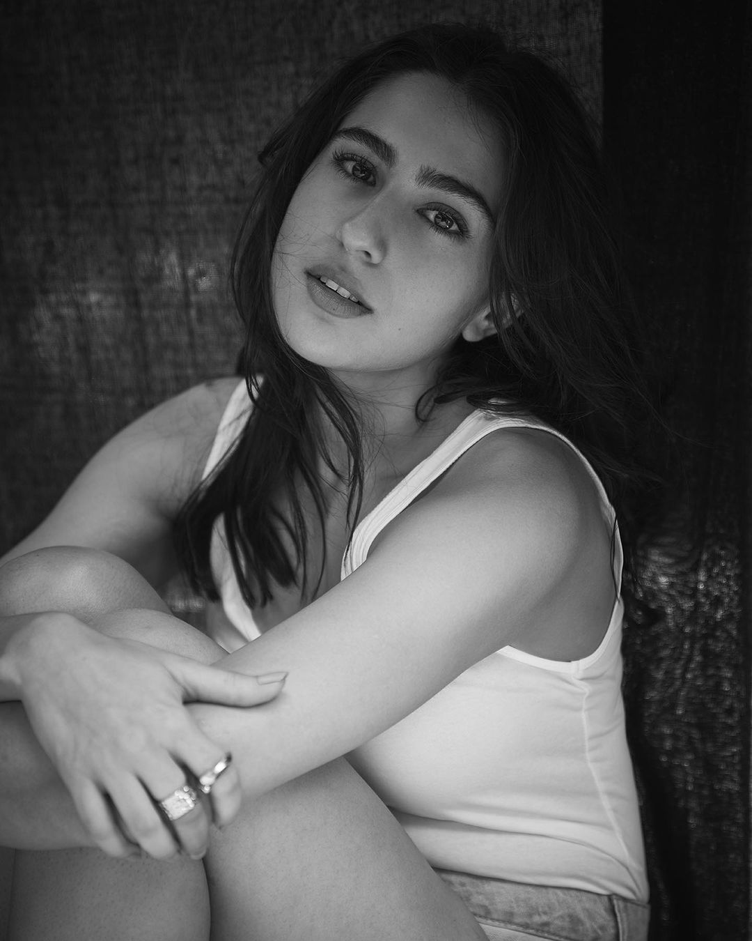 Sara Ali Khan New Images.