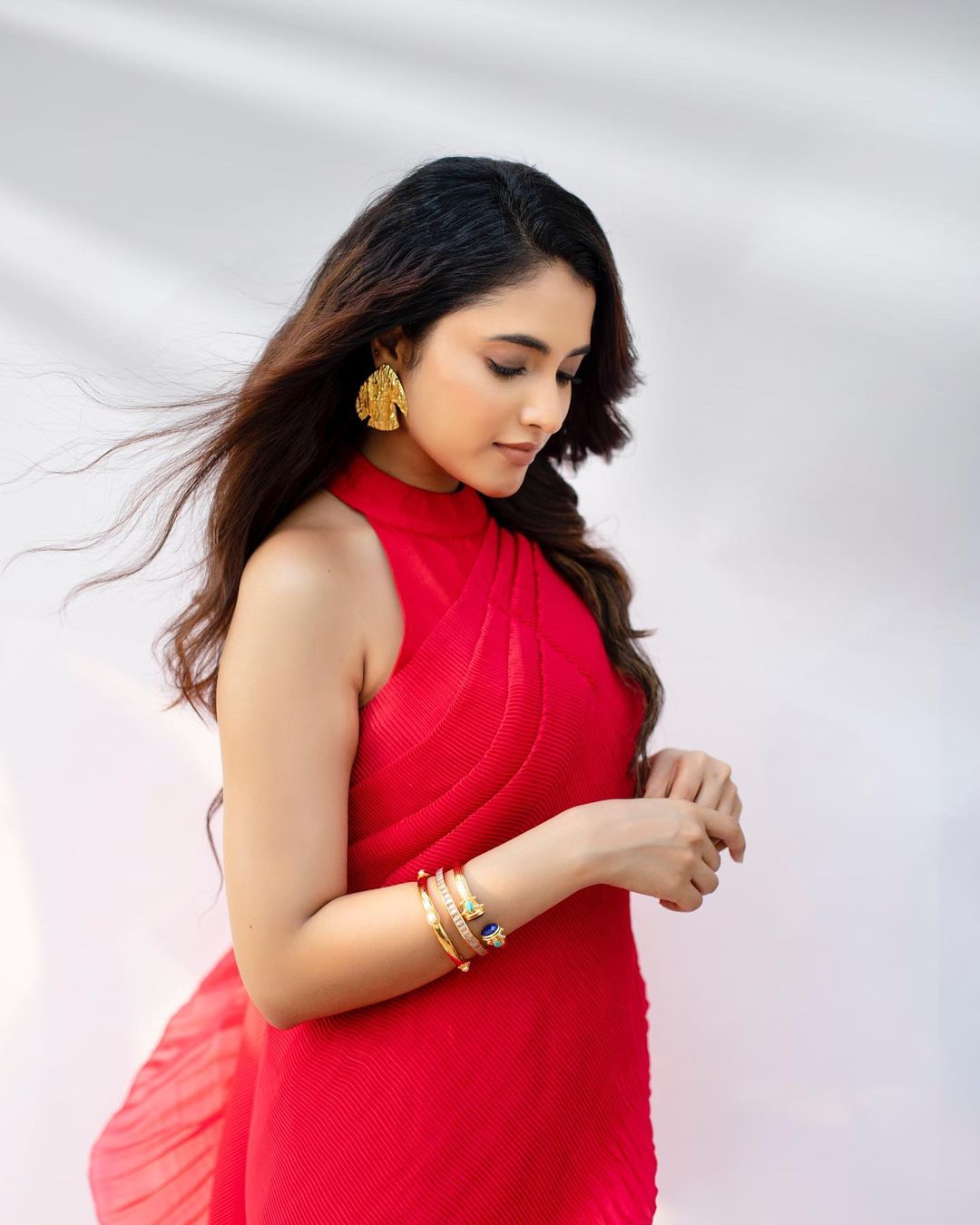 Priyanka Mohan Amazing Images.