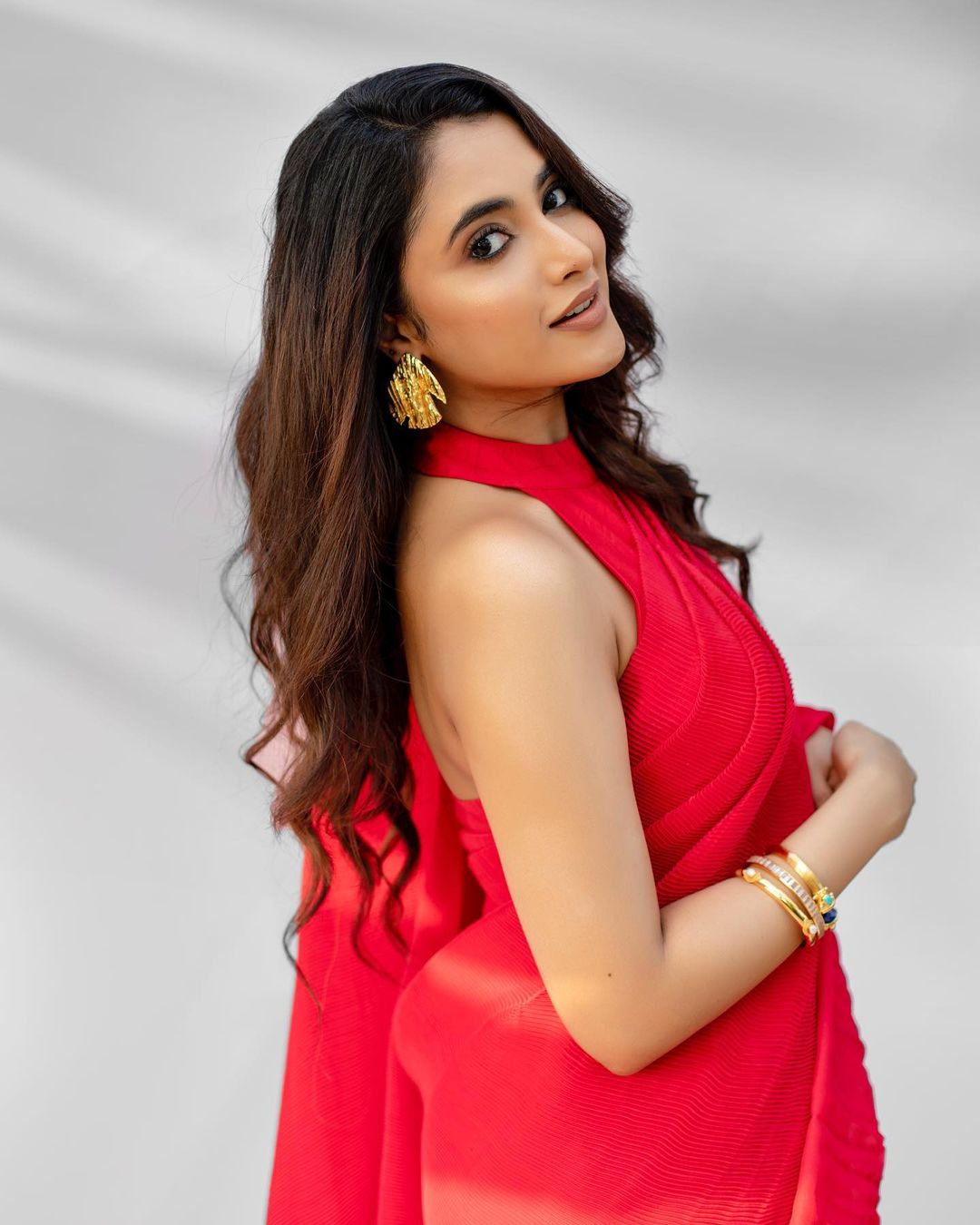 Priyanka Mohan Amazing Images.