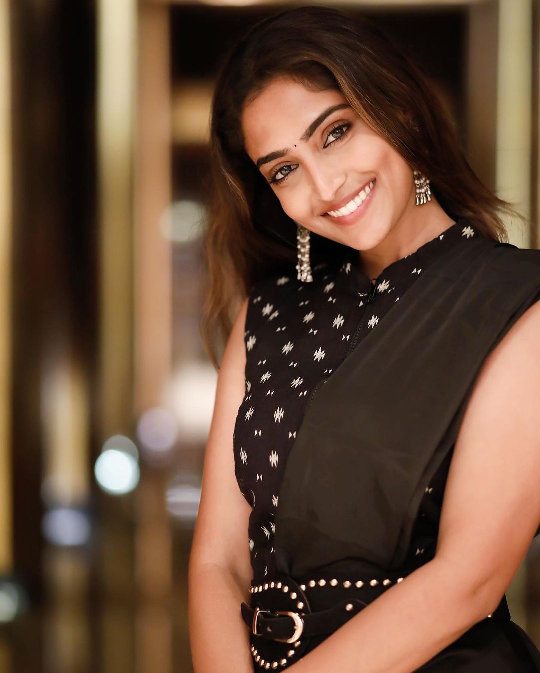 Reba Monica John Stunning Stills.