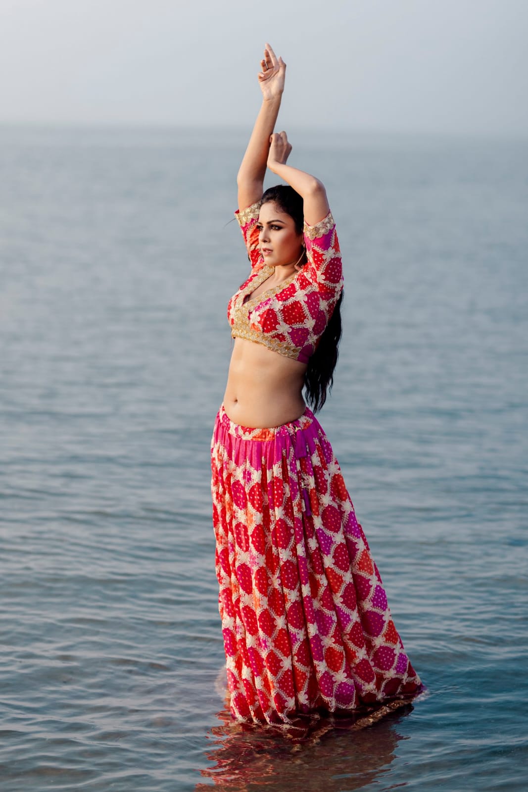 Chandini Tamilarasan Sizzling Images.