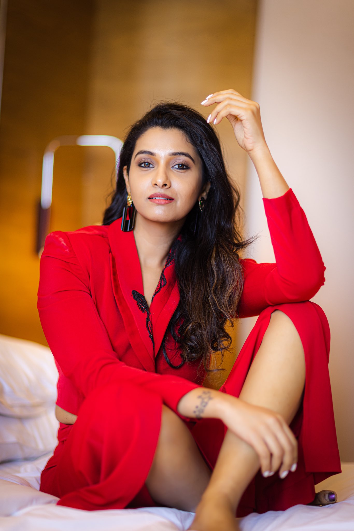 Fresh Photos of Priya BhavaniShankar!