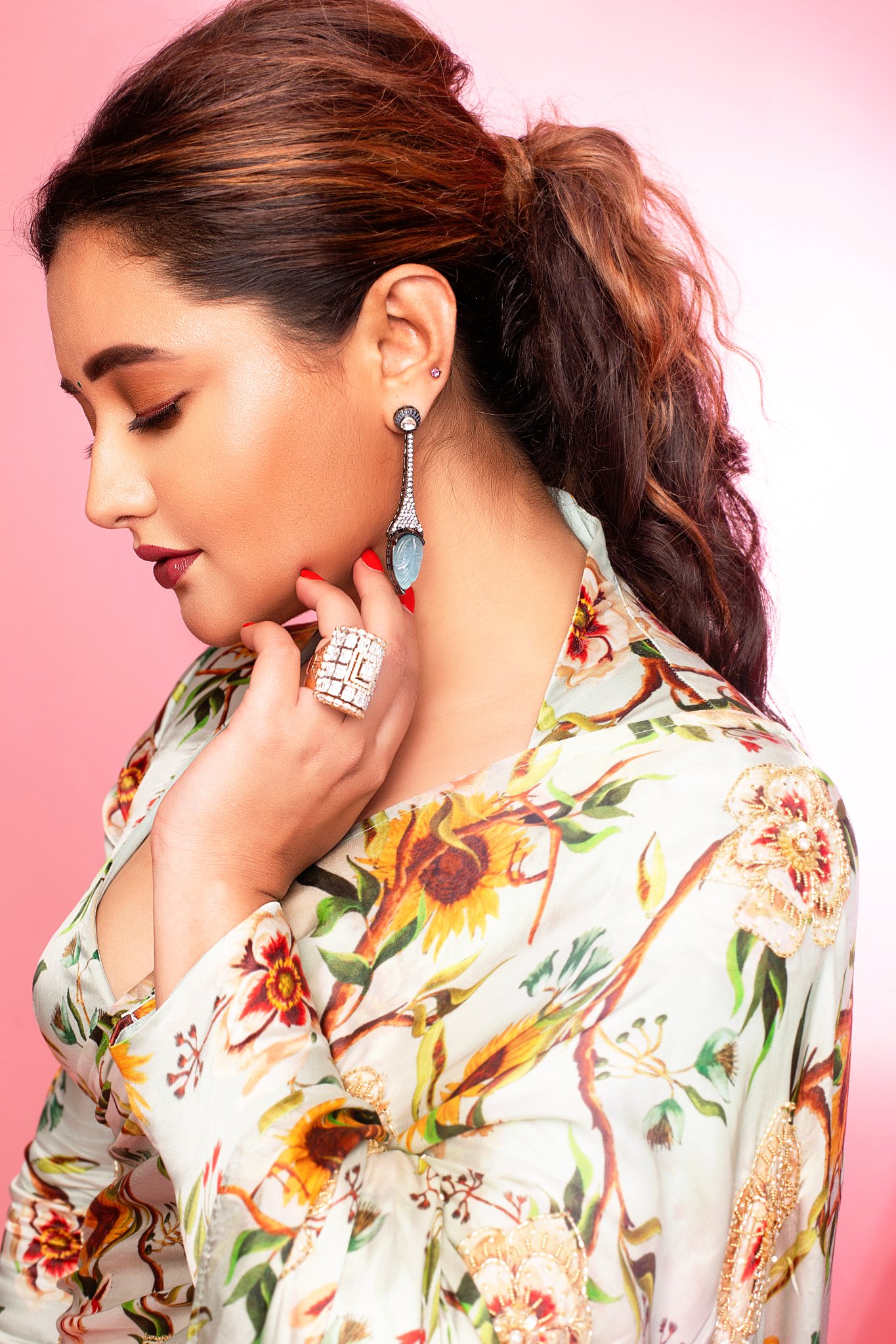 Gorgeous Stills of Rashami Desai!