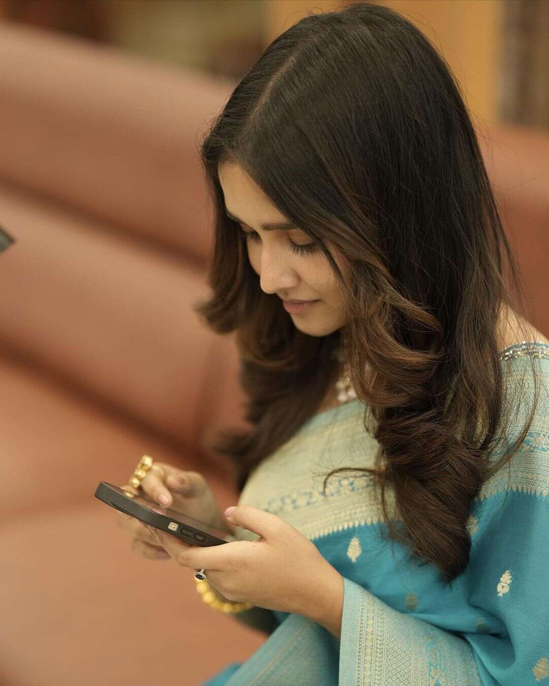 Gorgeous Stills of Anikha Surendran!