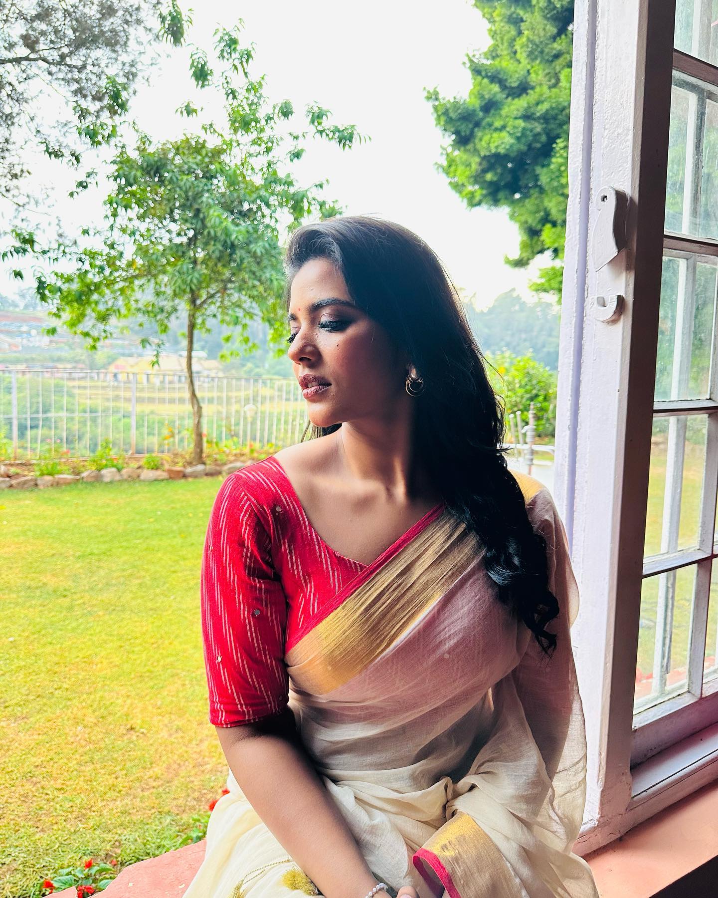 Fresh Photos of Aishwarya Rajesh!