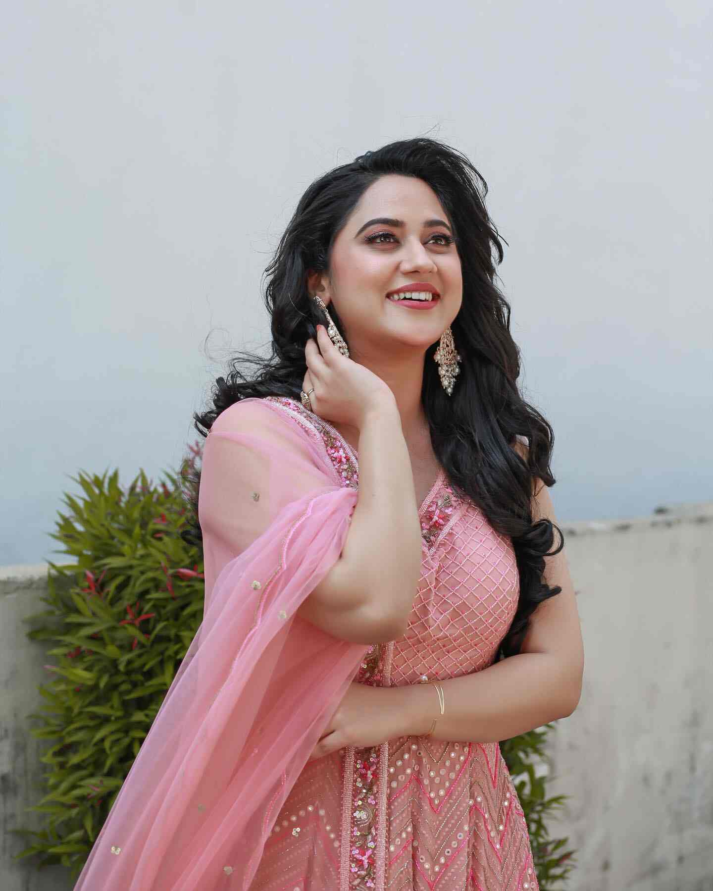 Charming stills of Miya George!