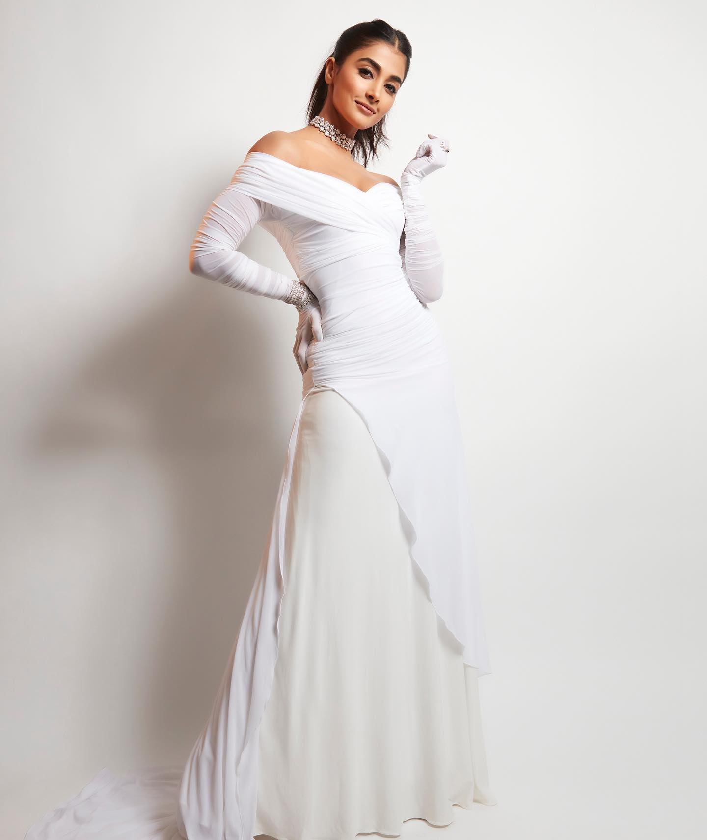 Gorgeous Stills of Pooja Hegde!