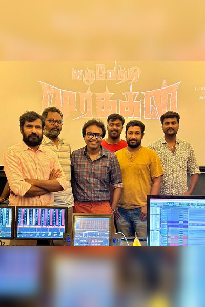 Kazhuvethi Moorkkan Movie Picturs