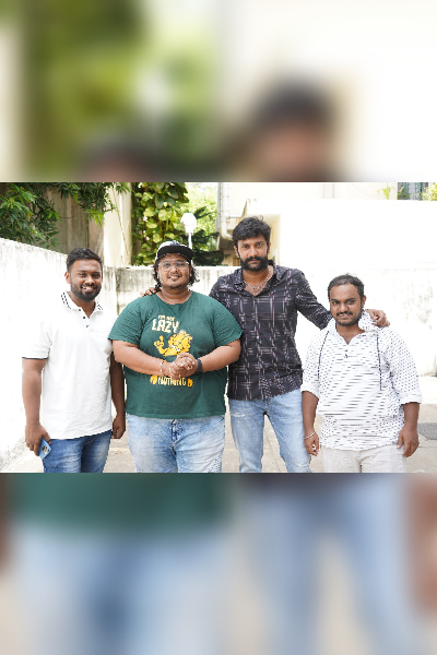 Kazhuvethi Moorkkan Movie Picturs