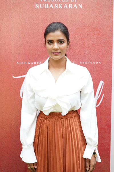 Theera Kaadhal Movie Pictures