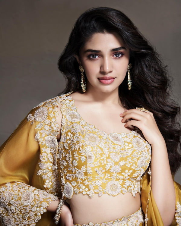 Beautiful Stills of Krithi Shetty!