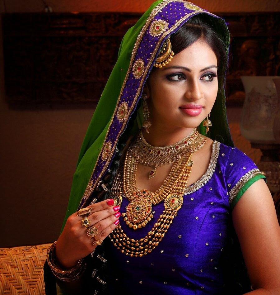 Actress Arundhathi Nair PhotoShoot Stills