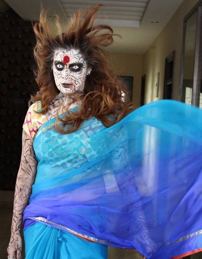 Raai Laxmi to make debut to Hindi in a horror
