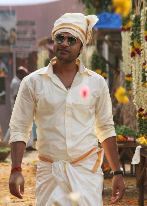 5 Reasons to watch simbu's Vaalu in Theatres