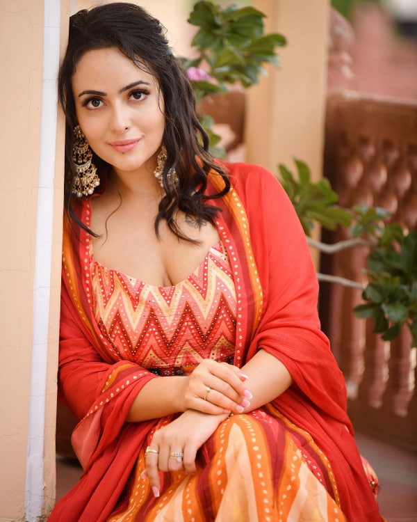 Charming stills of Aanchal Munjal!