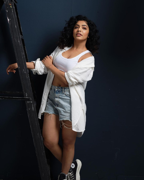 \"Discover the mesmerizing beauty of Rima Kallingal through stunning still photographs. Get enchanted by her charismatic allure and elegance as we showcase the latest captures of this talented actress. Don't miss out on these trending moments! #RimaKallingal #GorgeousStills #ActressVibes\"