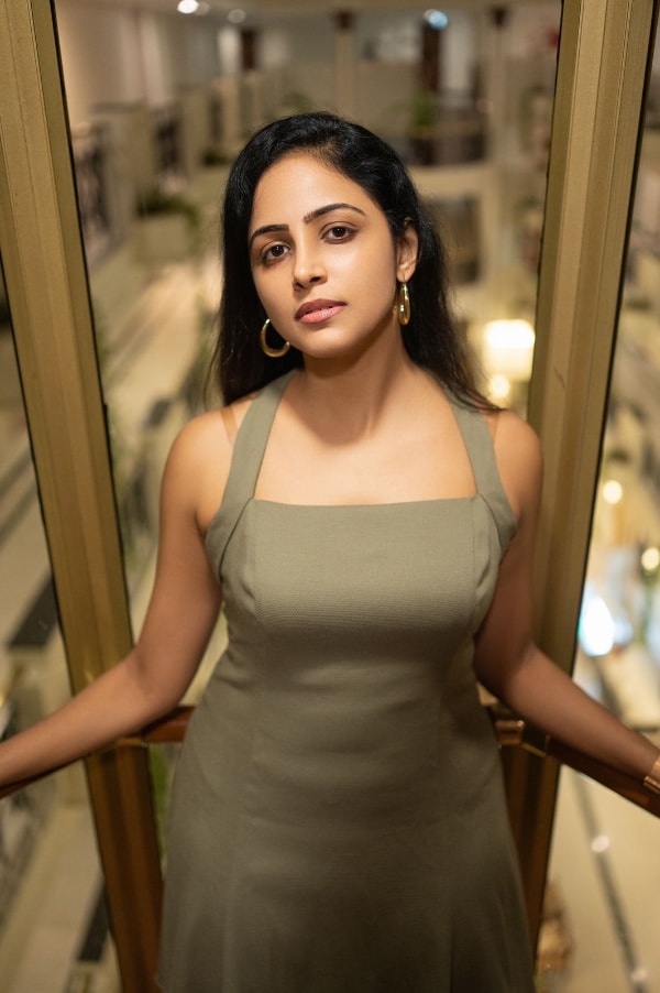 Immerse yourself in the enchanting world of Subiksha Krishnan through these lovely images that showcase her mesmerizing charm. Discover the latest trending hashtags and get ready to be captivated by Subiksha's timeless allure. #SubikshaKrishnan #StunningBeauty #LovelyImages