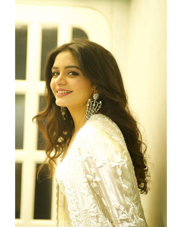 \"Captivating Stills of Aditi Shankar | Enchanting Photoshoot Highlights\"