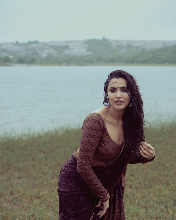 \"Captivating Photos of Akshara Gowda: Stunning Stills from the Latest Shoot!\"