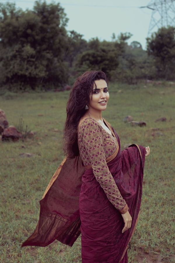 \"Captivating Photos of Akshara Gowda: Stunning Stills from the Latest Shoot!\"