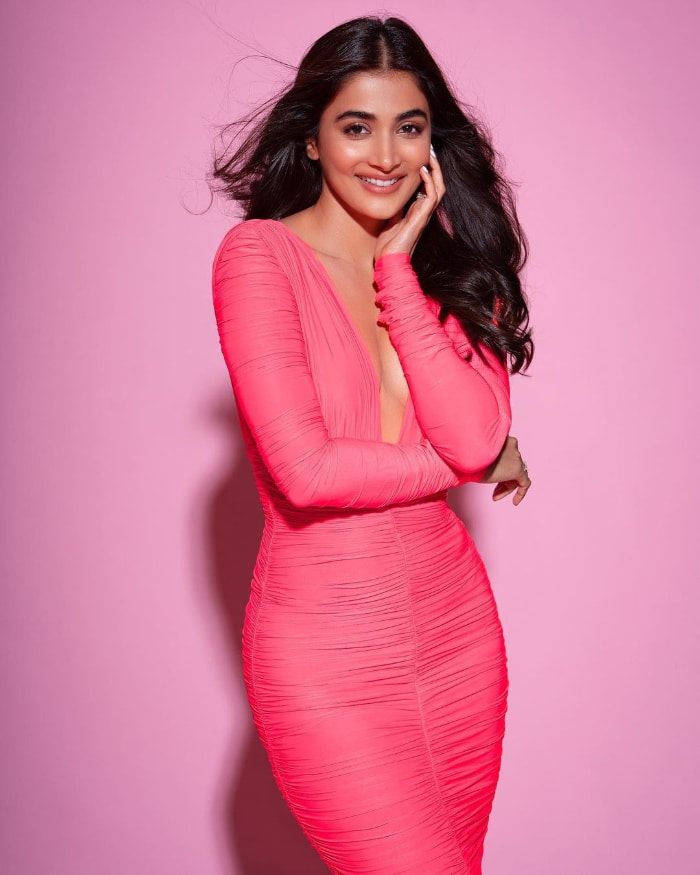 \"Discover the most recent and stunning pictures of the gorgeous Pooja Hegde in this collection of fresh snapshots. From her enchanting smiles to her elegant poses, these images capture Pooja Hegde's beauty in all its glory. Stay up-to-date with the trending moments of this talented actress. #PoojaHegde #FreshPhotos #BollywoodBeauty\"