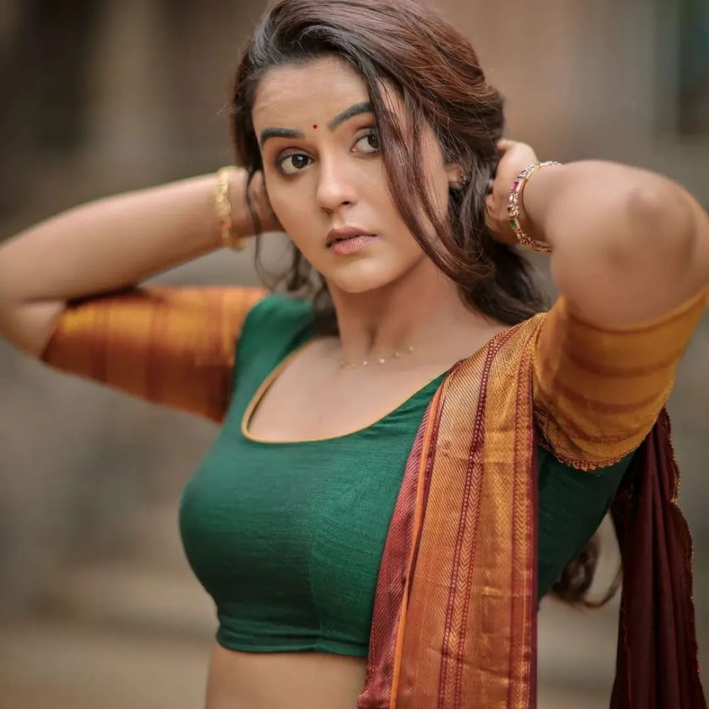  \"Explore a stunning collection of photographs featuring the enchanting Chaitra Reddy, exuding timeless elegance and beauty. From captivating poses to graceful moments, witness the allure of Chaitra Reddy in this mesmerizing stills compilation. Don't miss out on these trending snapshots that perfectly capture her charm and grace.  #ChaitraReddy #ElegantBeauty #StunningPhotoshoot #TimelessGrace\"