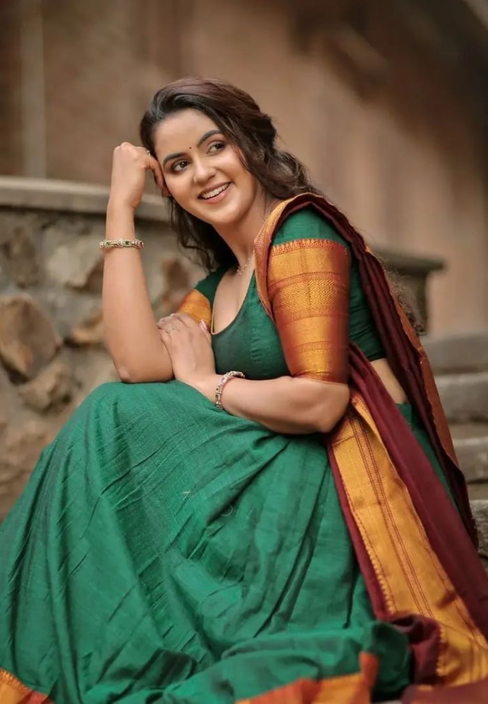  \"Explore a stunning collection of photographs featuring the enchanting Chaitra Reddy, exuding timeless elegance and beauty. From captivating poses to graceful moments, witness the allure of Chaitra Reddy in this mesmerizing stills compilation. Don't miss out on these trending snapshots that perfectly capture her charm and grace.  #ChaitraReddy #ElegantBeauty #StunningPhotoshoot #TimelessGrace\"