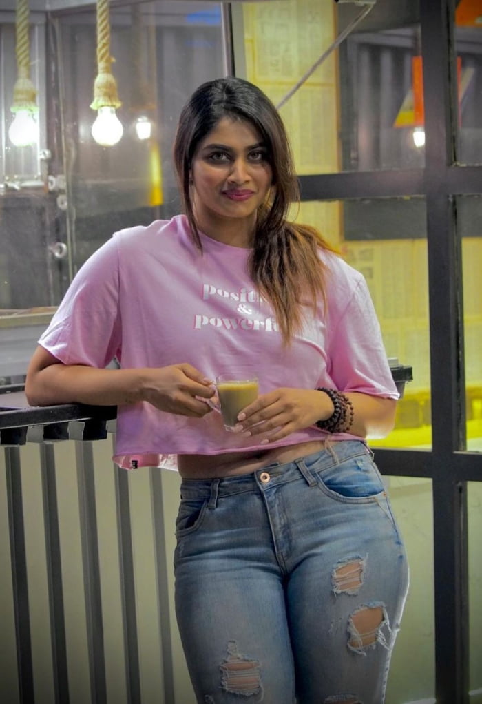 \"Captivating Shivani Narayanan Pictures: Discover the Latest Trending Snaps!\"