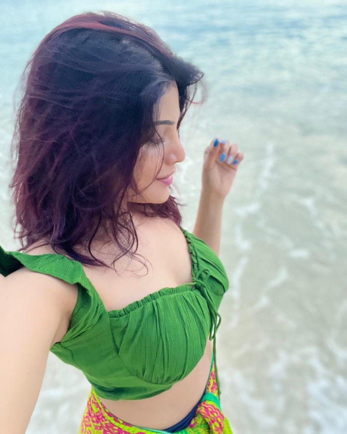 \"Discover the newest collection of mesmerizing photos featuring Aathmika. From candid shots to stunning portraits, immerse yourself in Aathmika's world. Don't miss out on these trending snapshots!  #Aathmika #LatestPhotos #TrendingShots #CaptivatingPictures\"