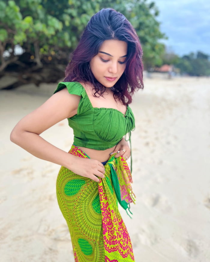 \"Discover the newest collection of mesmerizing photos featuring Aathmika. From candid shots to stunning portraits, immerse yourself in Aathmika's world. Don't miss out on these trending snapshots!  #Aathmika #LatestPhotos #TrendingShots #CaptivatingPictures\"