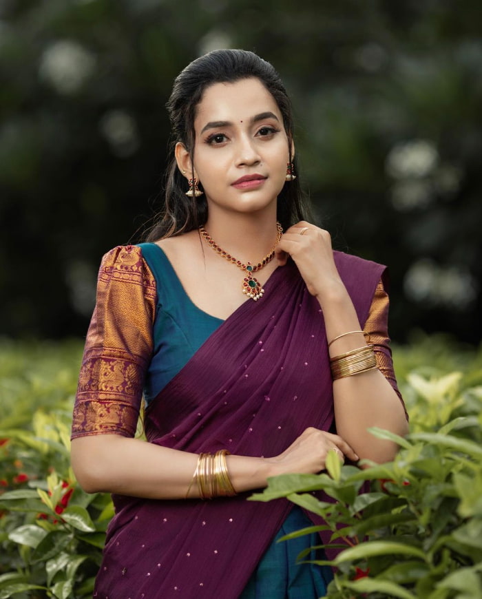 \"Explore the freshest clicks of Abarnathi that are sure to enchant you! Discover a collection of her recent snapshots, radiating joy and beauty. Don't miss out on these trending moments!  #AbarnathiClicks #RecentSnapshots #JoyfulMoments\"