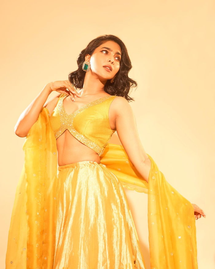 \"Latest Captivating Snaps of Aishwarya Lekshmi - Fresh Photo Gallery!\"