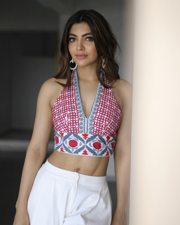 \"Explore the stunning photo collection featuring the mesmerizing Akanksha Puri. From enchanting poses to captivating moments, indulge in the beauty of Akanksha Puri's gorgeous stills. Dive into the world of trending fashion and elegance.  #AkankshaPuri #GorgeousStills #FashionIcon #TrendingBeauty\"